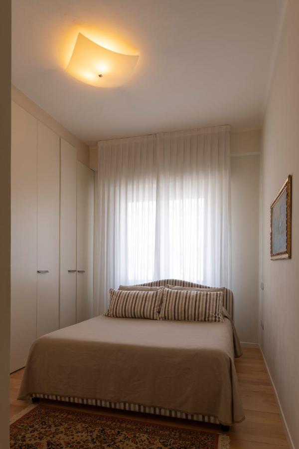 Casa Gramsci Luxury Apartment 페자로 외부 사진